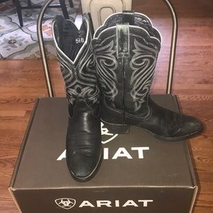 Beautifully Broken in by a Barrel Racer